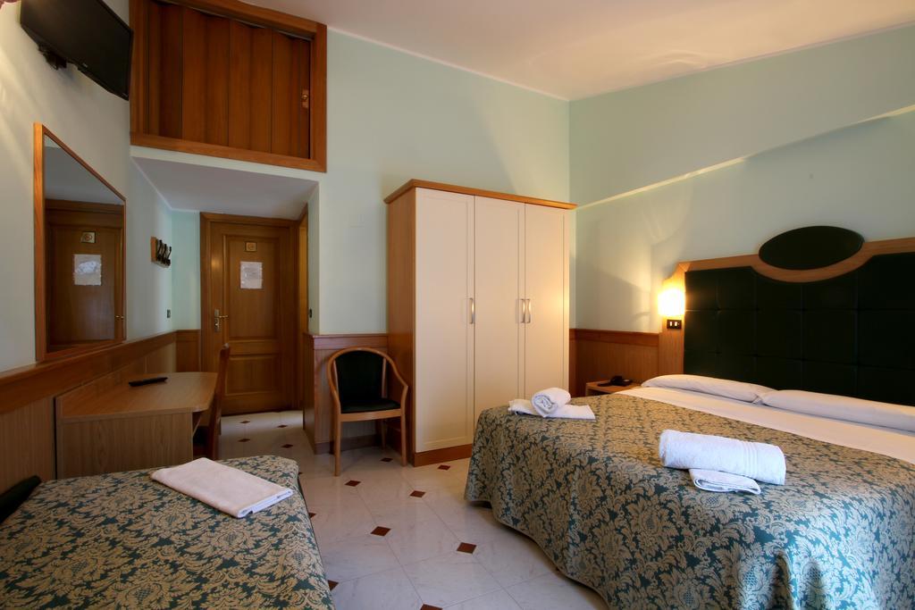 Hotel Il Vecchio Pescatore วิลเลตตา บาร์เรอา ภายนอก รูปภาพ